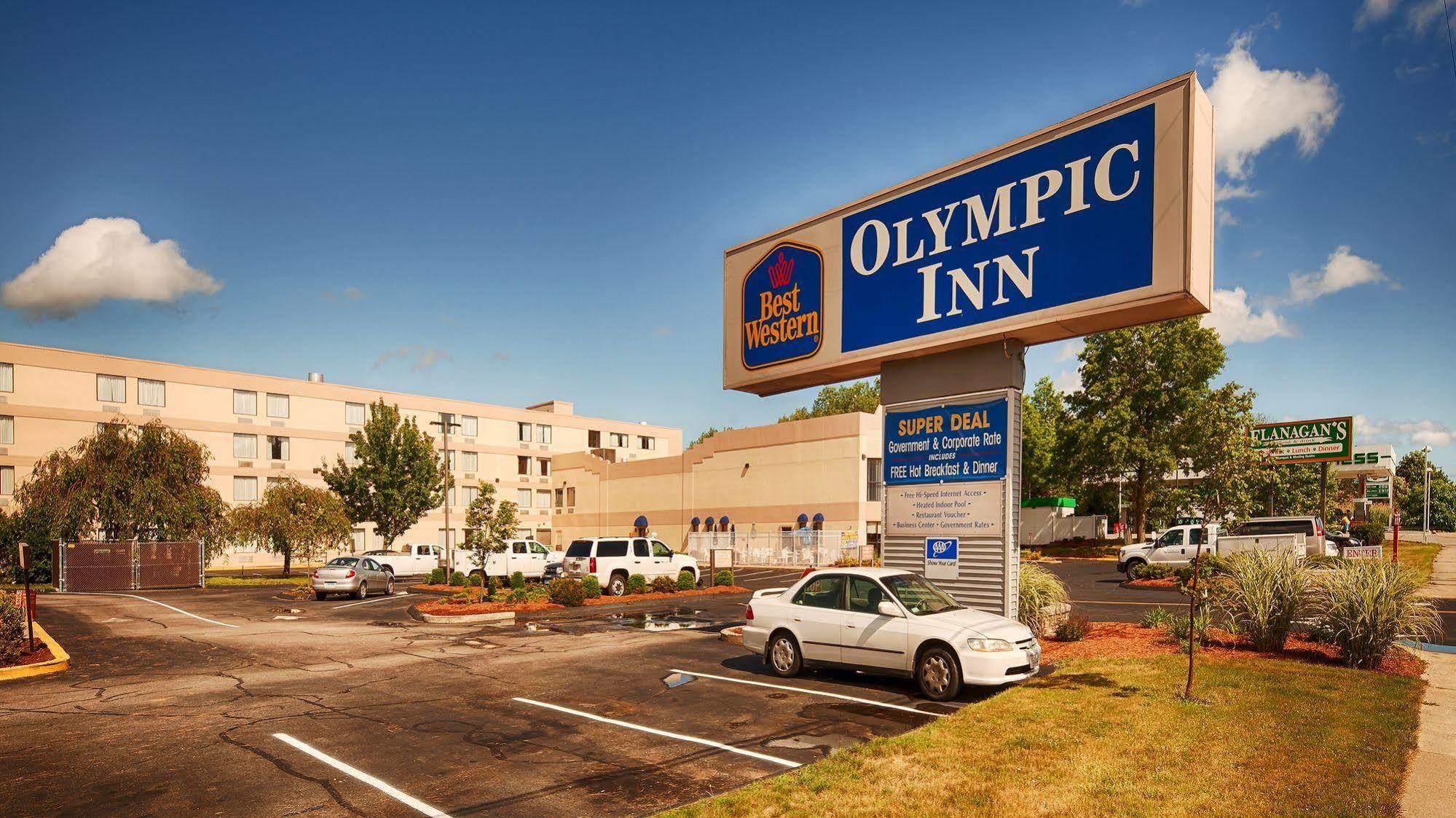 Baymont By Wyndham Groton/Mystic Hotel Exterior foto